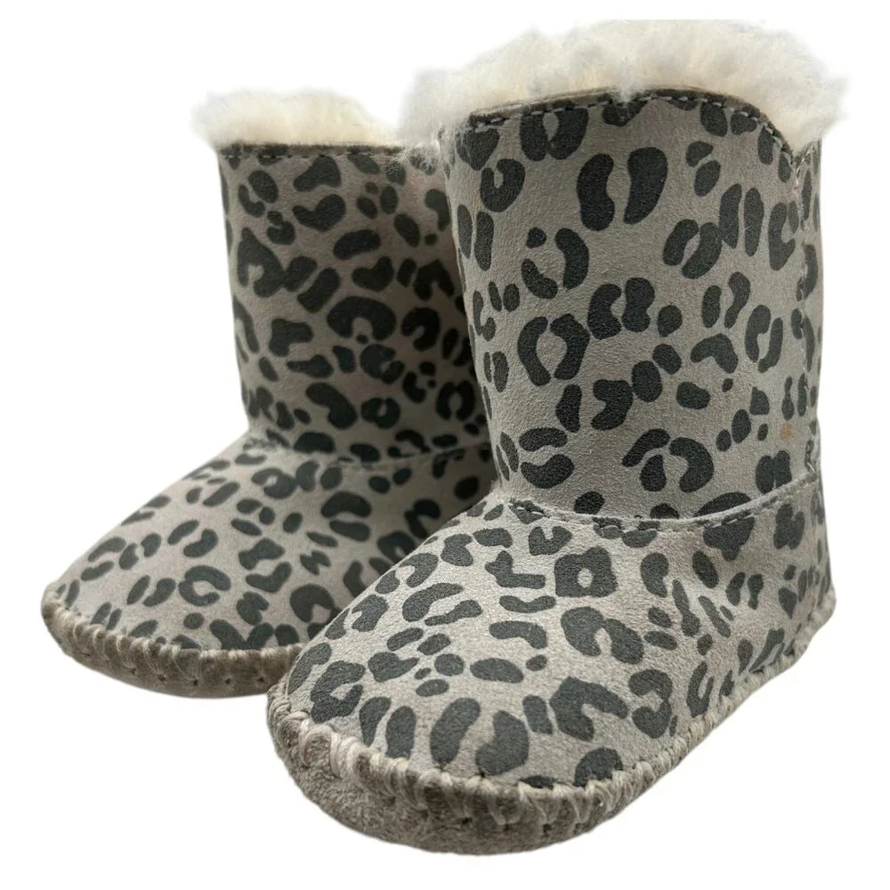 UGG Cassie Leopard Infant Boots‎ (2/3)